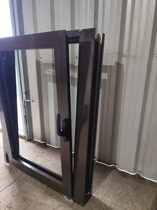 Ventana abatible oscilo batiente RPT