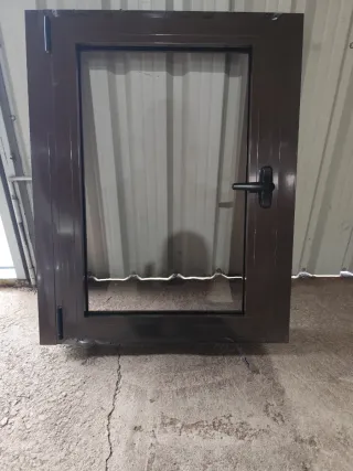 Ventana abatible oscilo batiente RPT