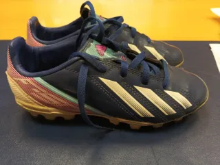 Botas de fútbol Adidas F50 Talla 32
