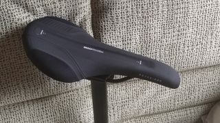 Sillín y Tija Rockrider Ergo Fit System.