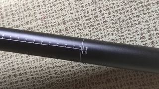 Sillín y Tija Rockrider Ergo Fit System.