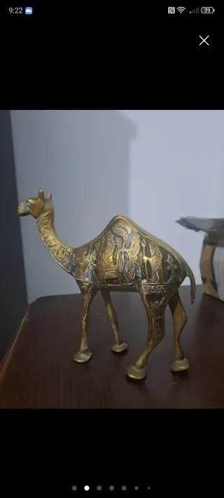 Figura Bronce Persa Camello