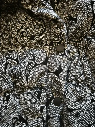 Chaquetón Koroshi estampado