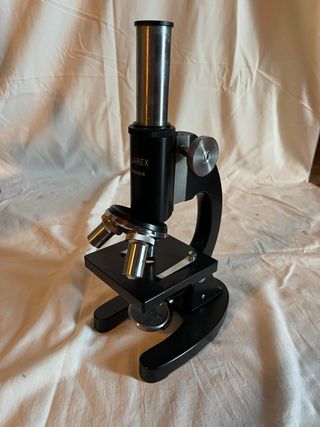 Microscopio antiguo JIS