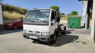 Nissan Cabstar 2003