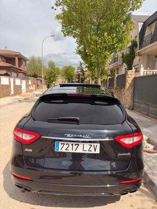 Maserati Levante 430cv
