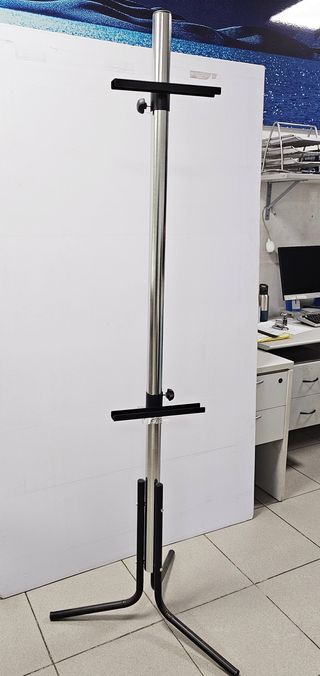 Expositor de carteles con soporte