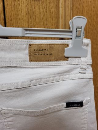 Pantalon Vaquero. Pull&Bear