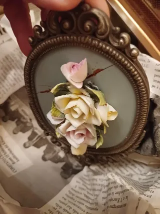 2 Quadretti ovali-Cornice Argentata con Fiori Simi