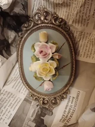 2 Quadretti ovali-Cornice Argentata con Fiori Simi