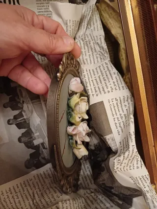 2 Quadretti ovali-Cornice Argentata con Fiori Simi