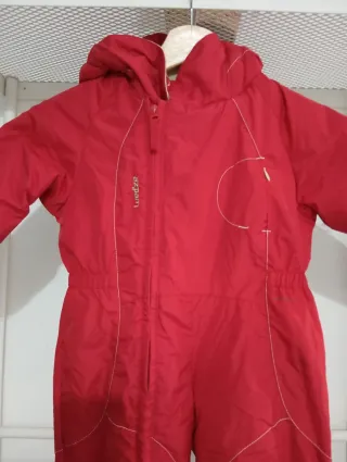 Mono de Nieve Rojo para Niños
