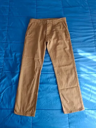 Pantalón chino color mostaza talla M