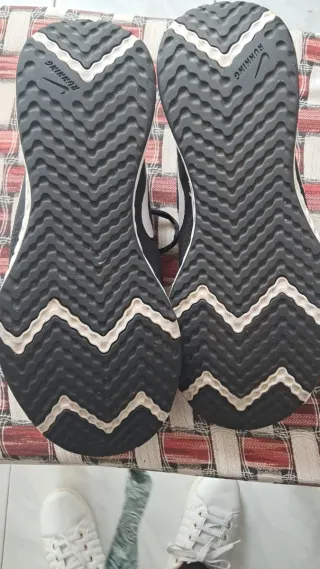 Tenis Nike BQ3204-002 Talla 42