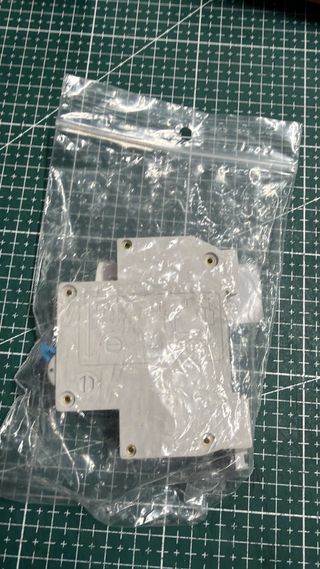 ETTROIT JXL30-32 Interruptor magnetotérmico difere