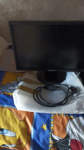 Pantalla para Ordenador Samsung Negra.