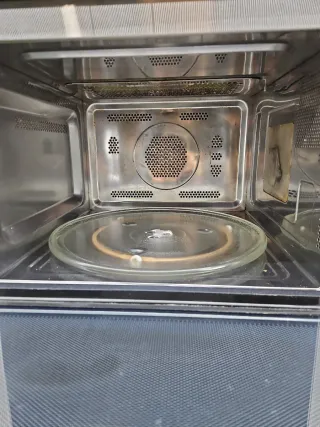 Horno Microondas Panasonic NN-C69KSMEPG Grill