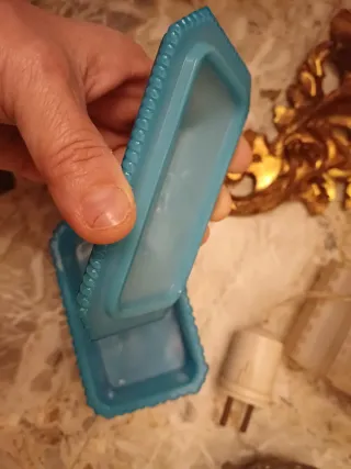 Contenitore antico in vetro