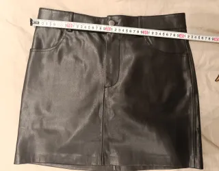 Falda efecto piel Mango Talla M