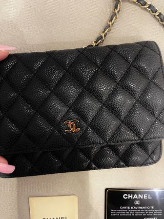 Bolso Chanel Negro y Dorado
