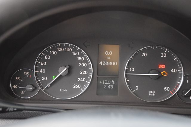 Mercedes-Benz Clase C220CDi  2004