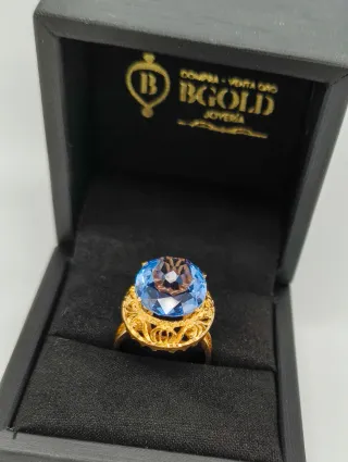 Anillo dama oro 18kt con Piedra Azul Ovalada