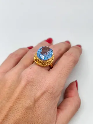 Anillo dama oro 18kt con Piedra Azul Ovalada