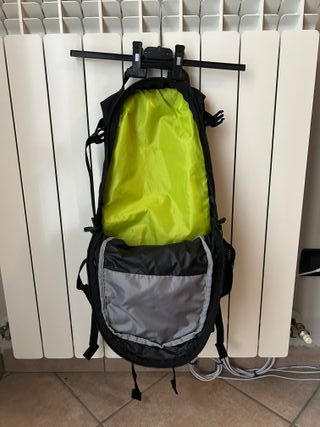 Zainetto Camelbak nero e blu