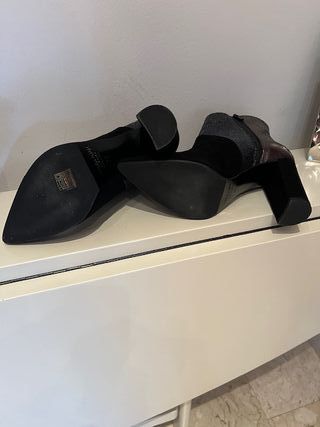 Stivaletto Riccardo Banfi donna nero oro