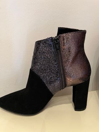 Stivaletto Riccardo Banfi donna nero oro