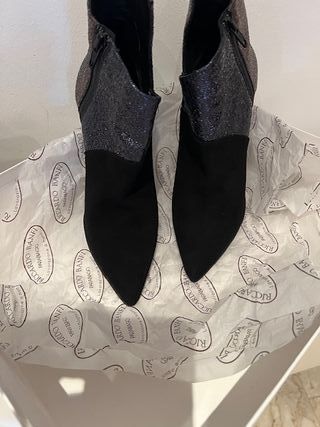 Stivaletto Riccardo Banfi donna nero oro