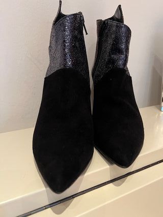 Stivaletto Riccardo Banfi donna nero oro