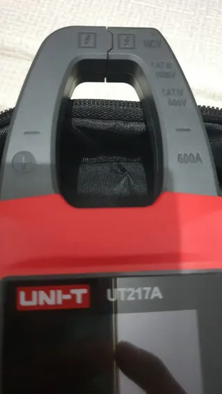 UNI-T UT217A Multímetro Pinza Bluetooth