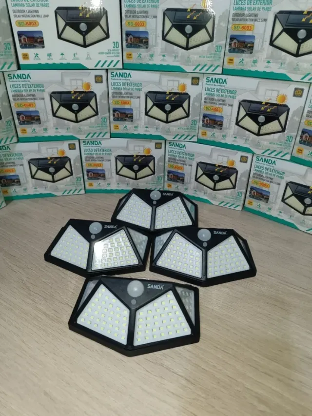 3 LÁMPARAS SOLARES LEDS Y LUZ BLANCA A ESTRENAR