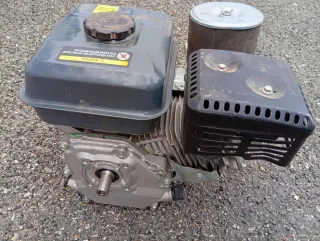 Motor 4 tiempos 6.5 HP tipo Honda