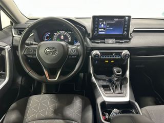 Toyota RAV4 220H Advance