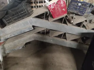 Escaleras galvanizadas 2 tramos