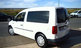 VOLKSWAGEN Caddy 2.0TDI Kombi V