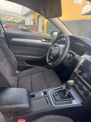 Volkswagen Passat 2018 averiado