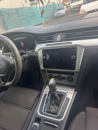 Volkswagen Passat 2018 averiado