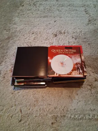 Libros y CDs de Queen