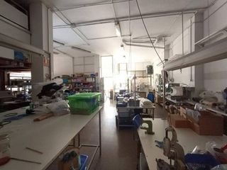 Local comercial en alquiler en Elda