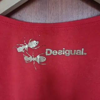 Camiseta roja estampada talla XS