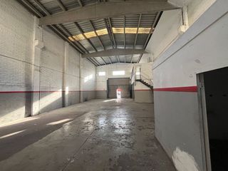 Nave industrial en alquiler en Esparreguera