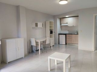 Estudio en alquiler en Centre Històric - Rambla Ferran - Estació en Lleida