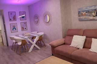 Piso en alquiler en Colores - Entreparques en Sevilla