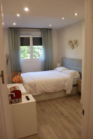 Piso en alquiler en Colores - Entreparques en Sevilla