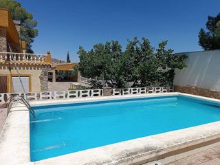 Chalet en venta en Yecla