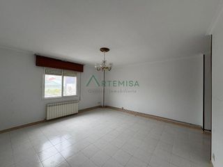 Edificio en venta en A Gándara en Narón