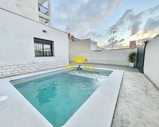 Casa en alquiler en Nueva Torrevieja - Aguas Nuevas en Torrevieja